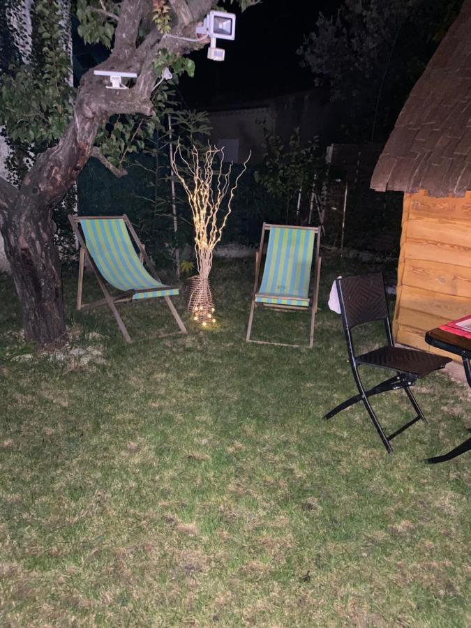 Cabane Enchantee Карпентра Екстериор снимка